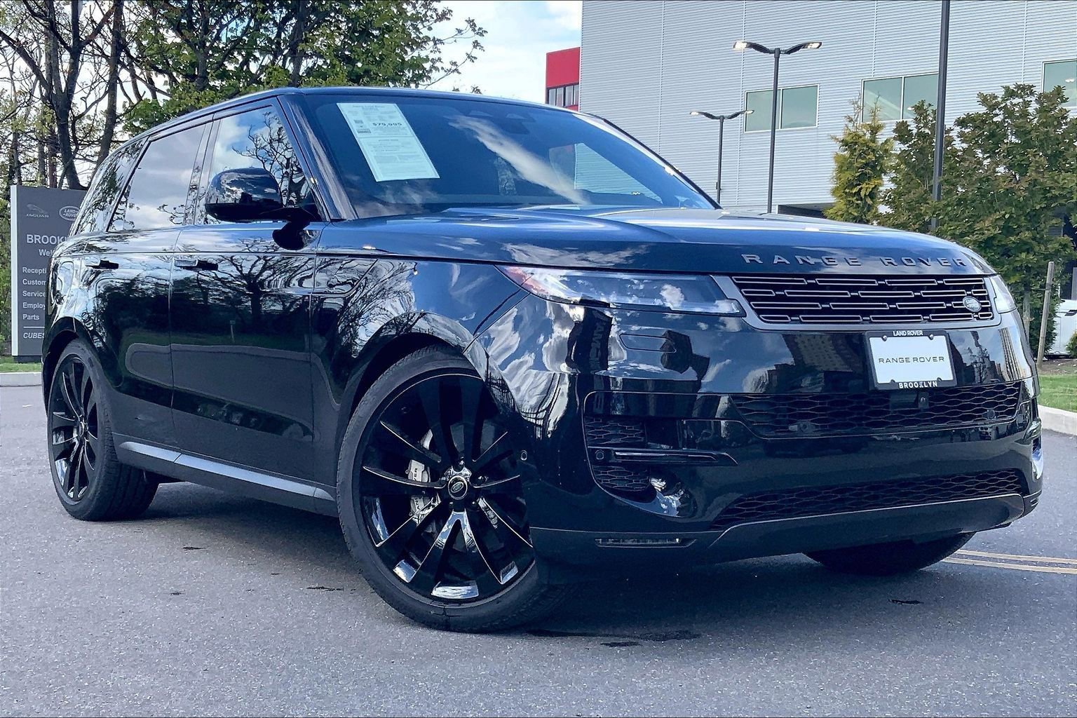 Certified 2025 Land Rover Range Rover Sport SE AWD/4WD image 7
