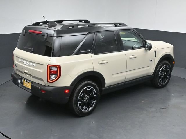 Certified 2025 Ford Bronco Sport Outer Banks w/ Outer Banks Tech Package+ AWD/4WD image 51