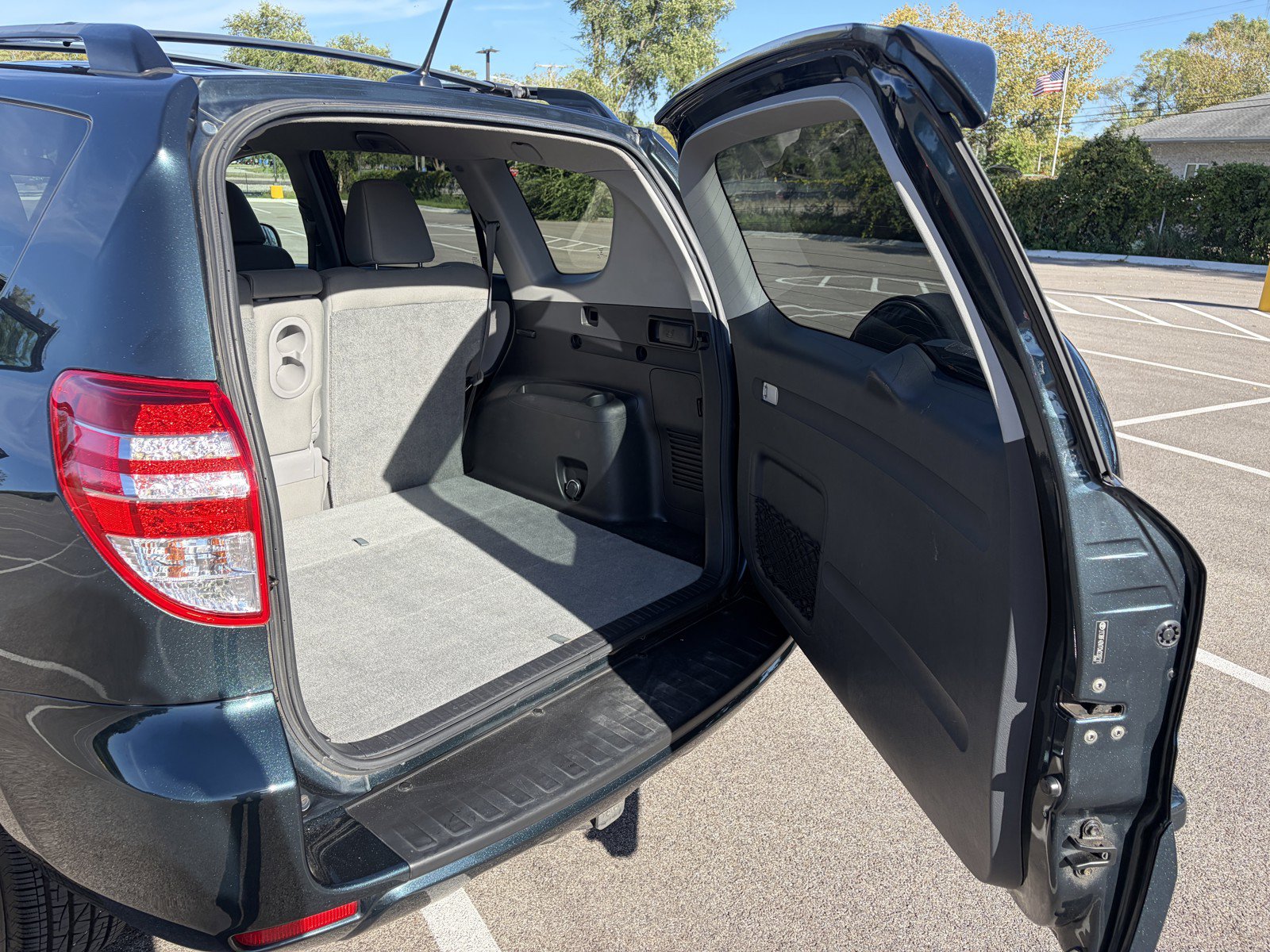 Used 2012 Toyota RAV4 4WD w/ Value Pkg image 25
