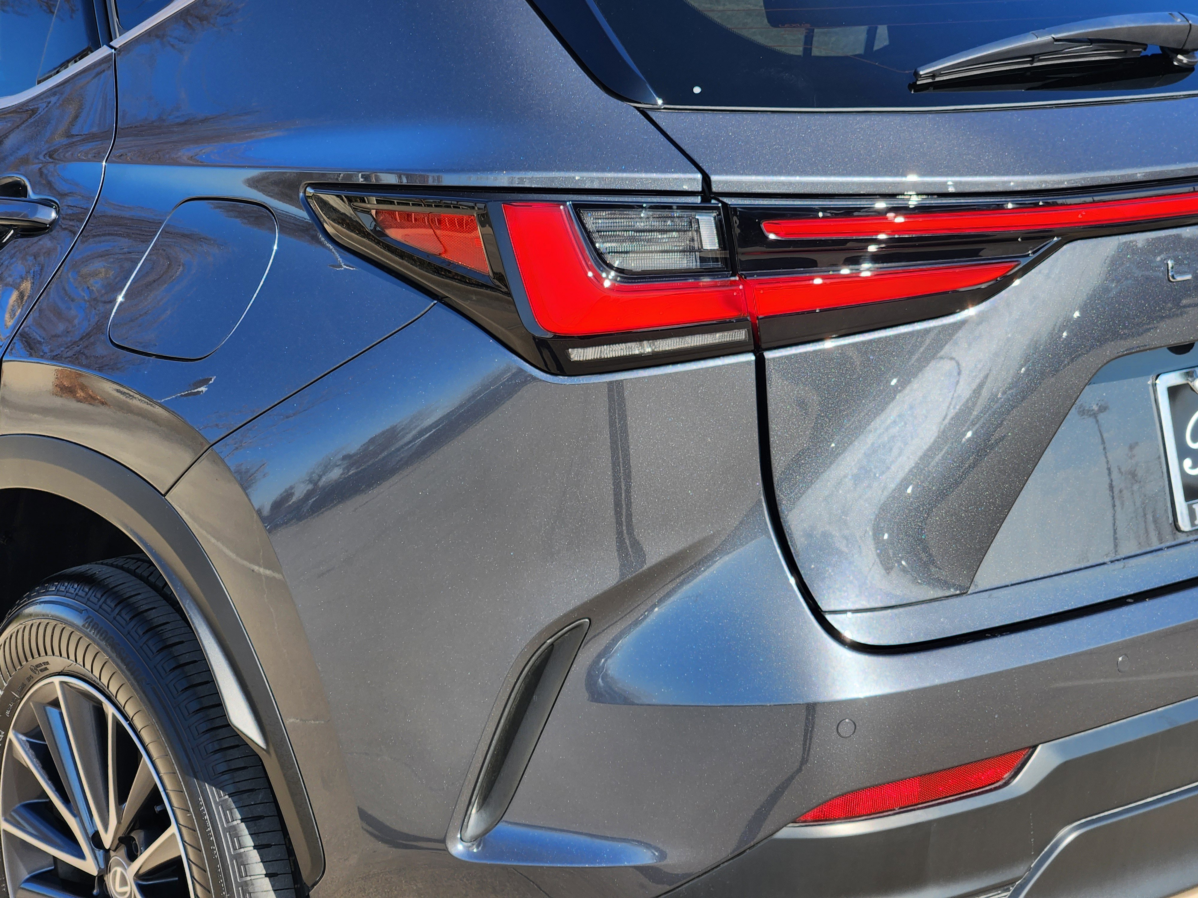 Certified 2025 Lexus NX 250 FWD w/ Premium Package image 5