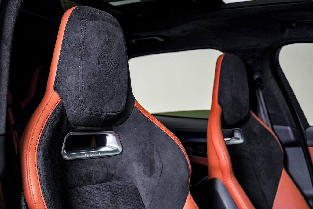 Used 2025 Jaguar F-PACE SVR image 17
