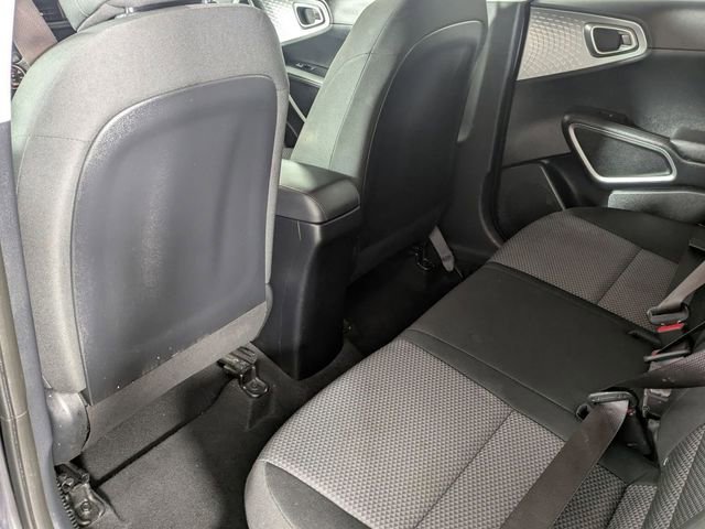 Used 2022 Kia Soul LX w/ Technology Package image 22