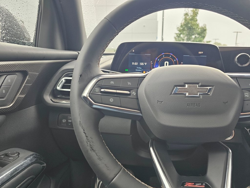 New 2027 Chevrolet Traverse Z71 w/ Driver Confidence Package AWD/4WD image 33