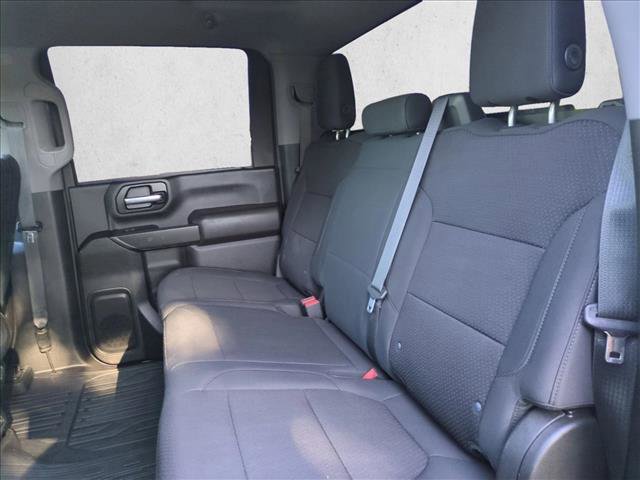 Used 2022 Chevrolet Silverado 2500 Custom w/ Custom Value Package image 17