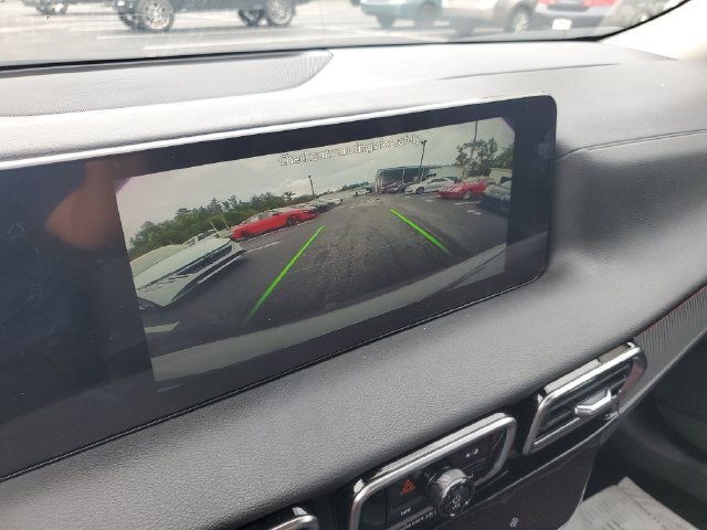 New 2027 Nissan Sentra SR w/ Floor Mat Package FWD image 13