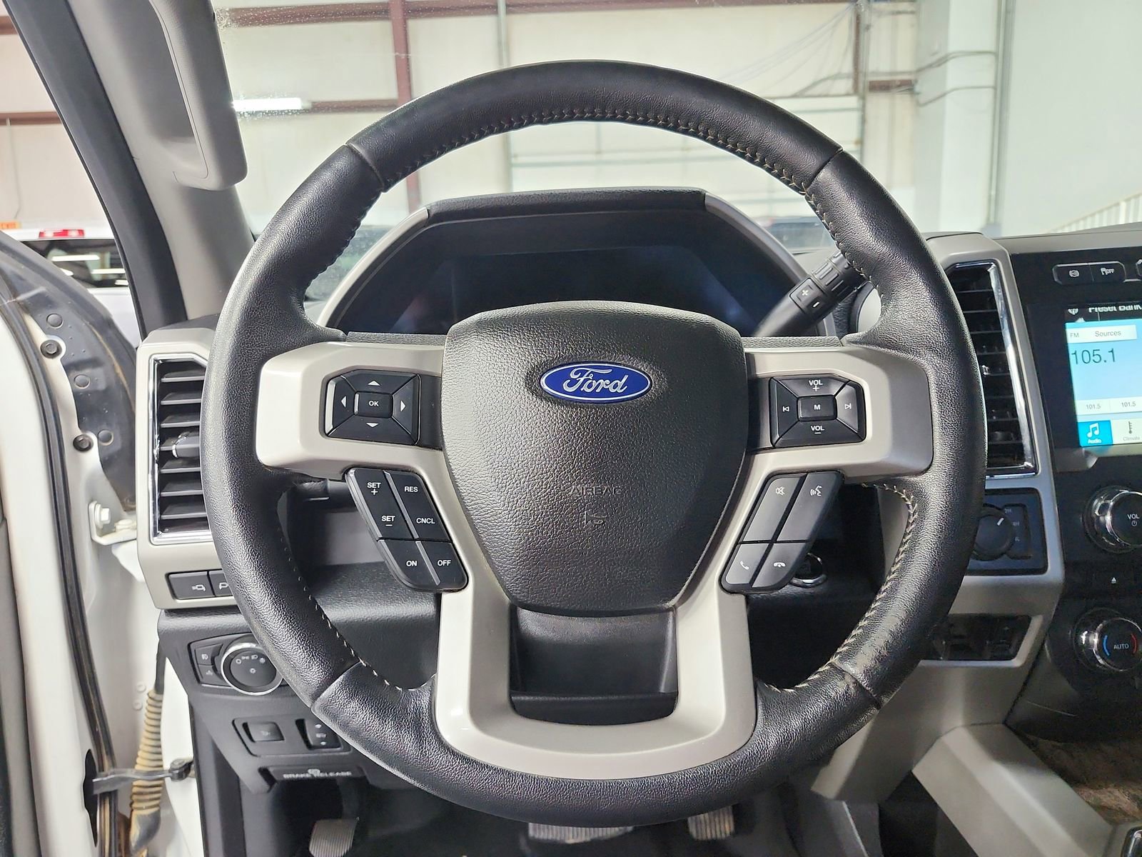 Used 2018 Ford F350 Lariat w/ Lariat Ultimate Package image 23