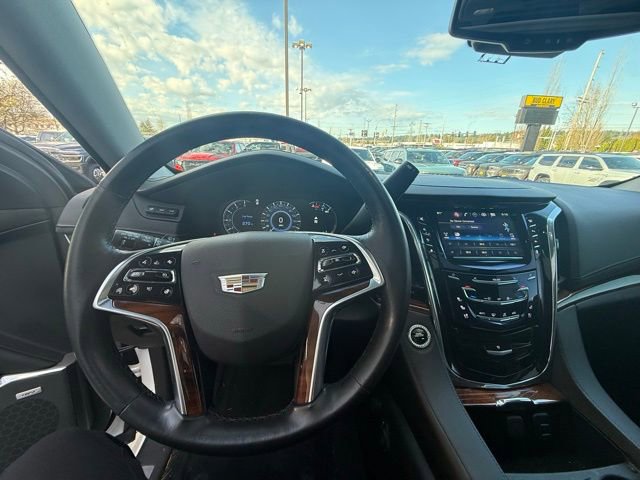 Used 2016 Cadillac Escalade ESV Premium image 39