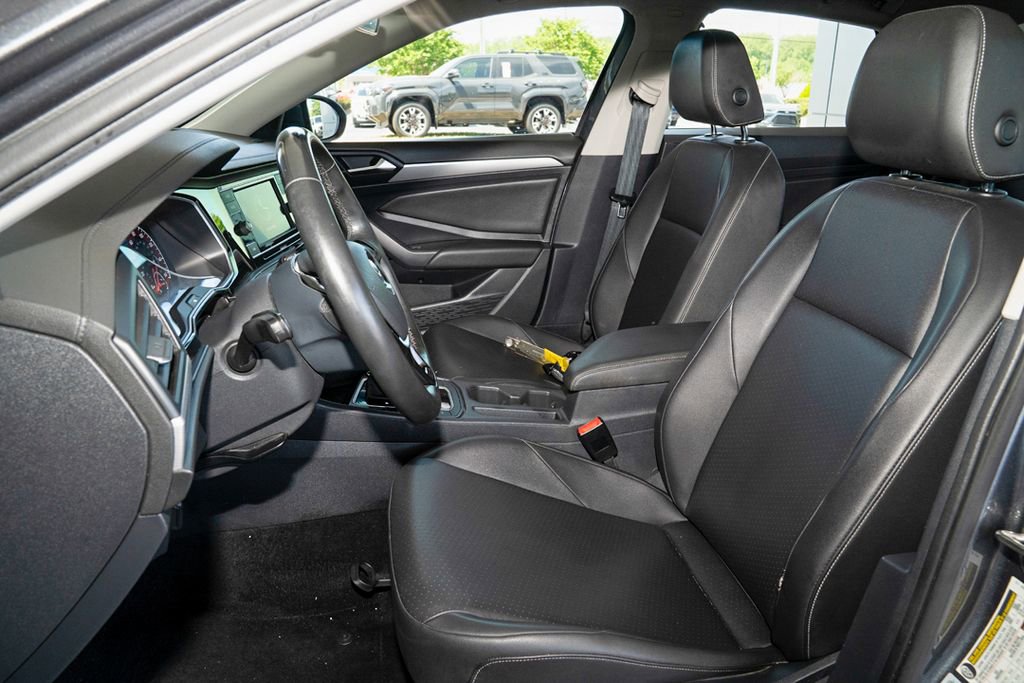 Used 2019 Volkswagen Jetta SE FWD image 12