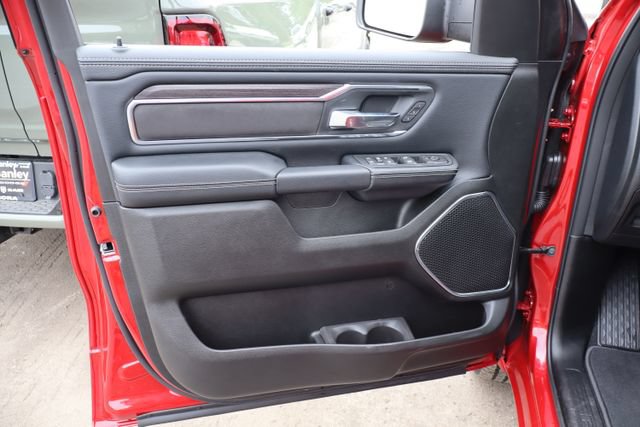 Used 2026 RAM 1500 Laramie AWD/4WD image 10