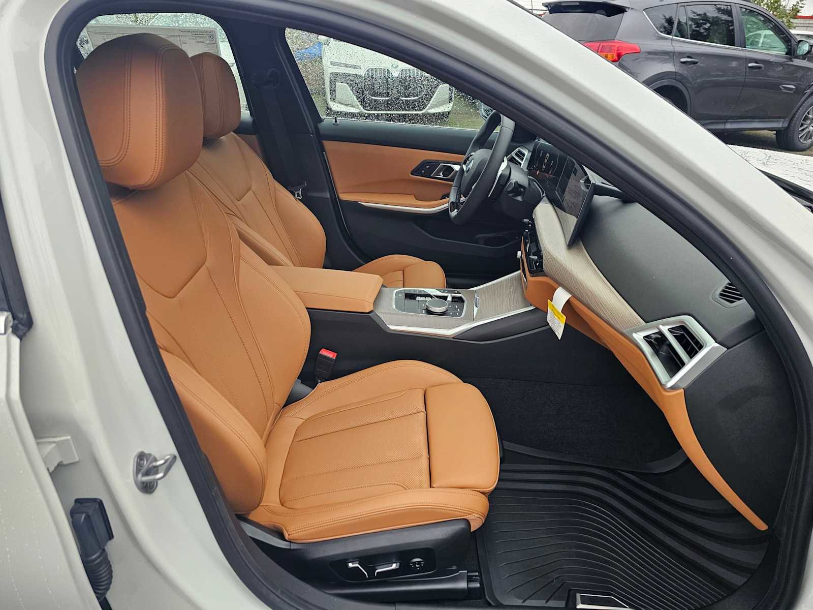 Used 2025 BMW 330i xDrive Sedan w/ Premium Package image 10