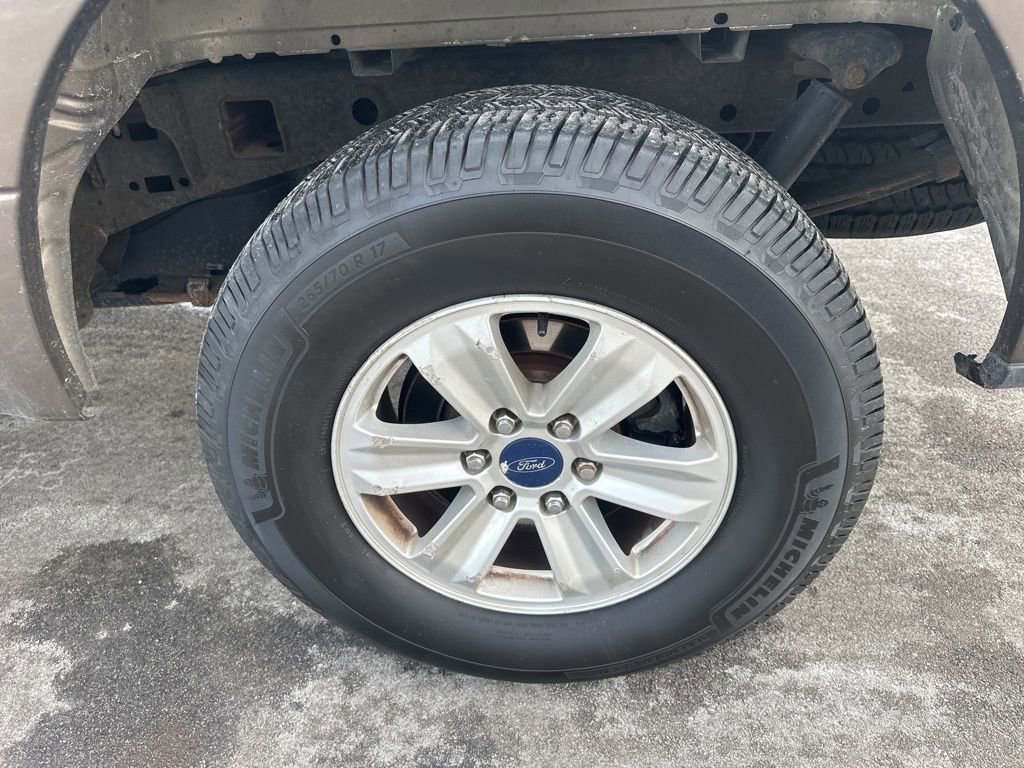 Used 2017 Ford F150 XLT image 33