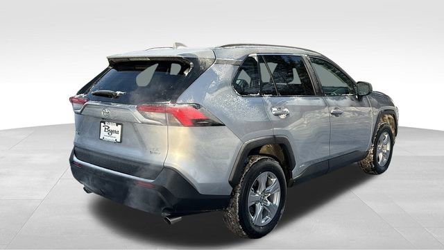 Used 2025 Toyota RAV4 LE image 31