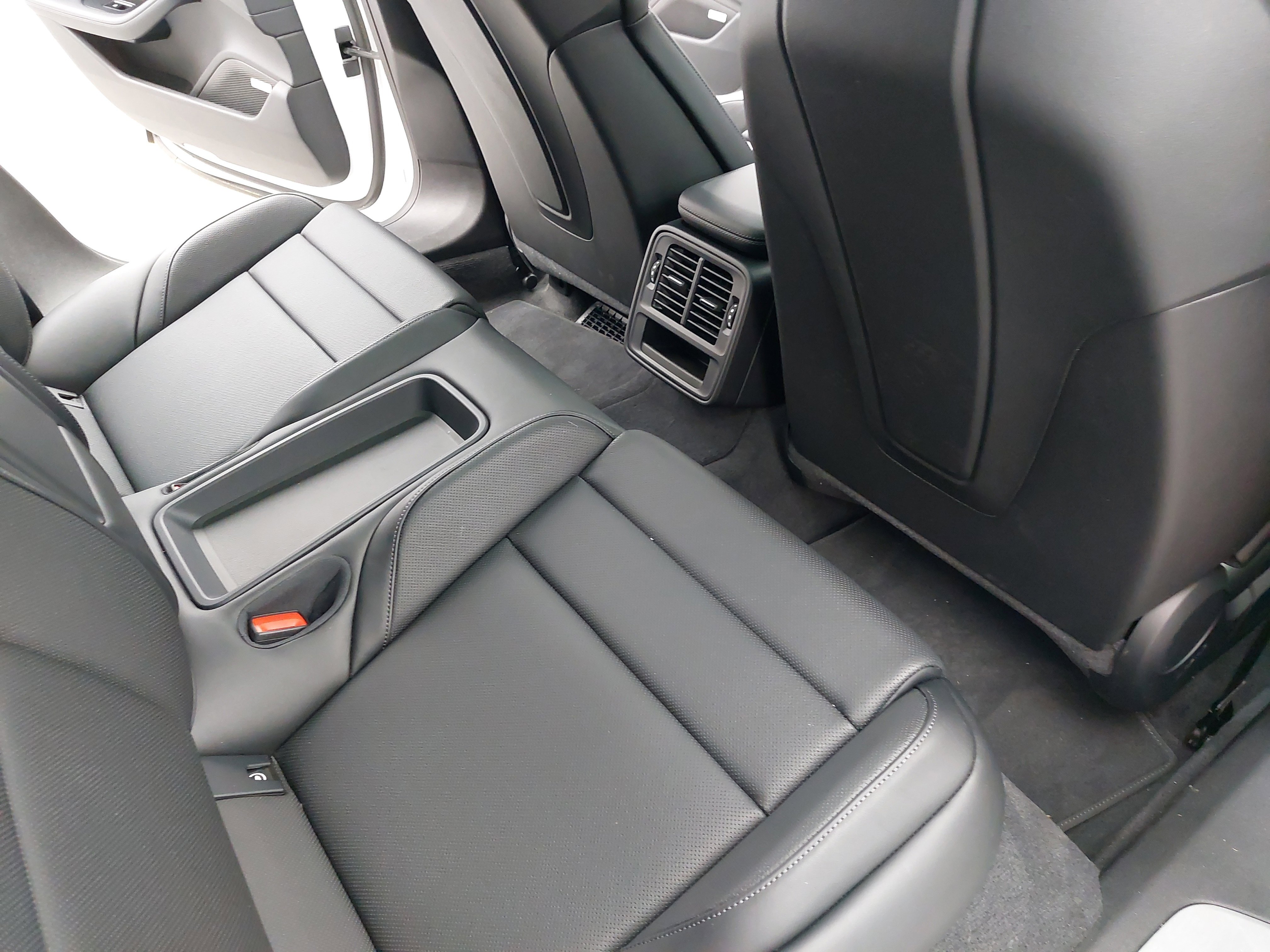 New 2025 Porsche Taycan 4S image 13