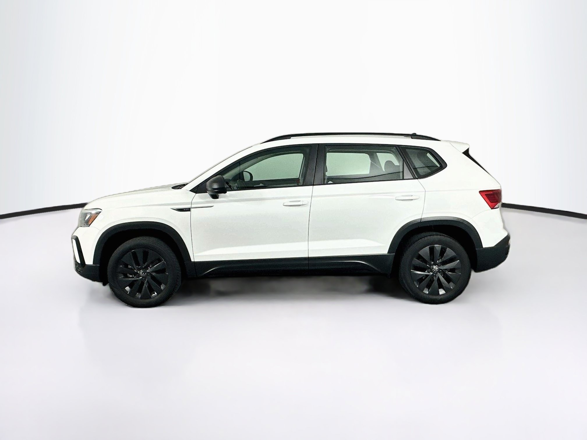 Used 2022 Volkswagen Taos S w/ IQ Drive S Package FWD image 4