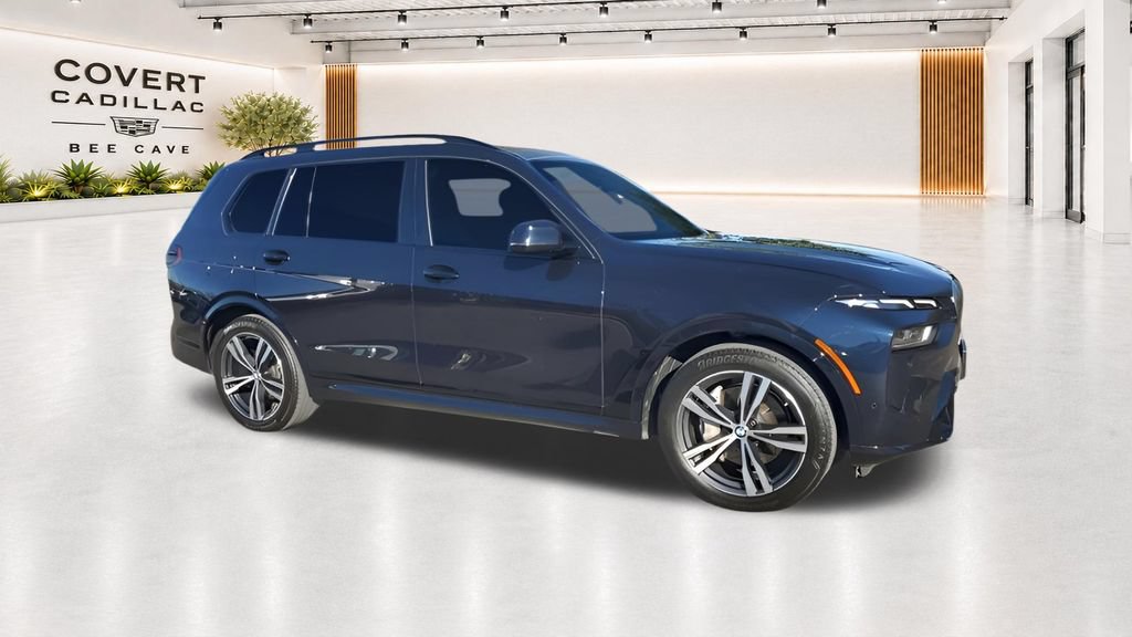 Used 2023 BMW X7 xDrive40i w/ M Sport Package AWD/4WD image 17