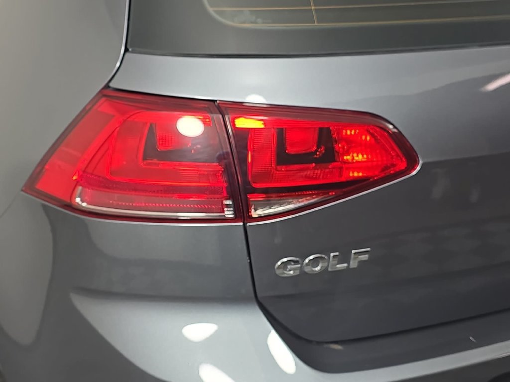 Used 2016 Volkswagen Golf S FWD image 29