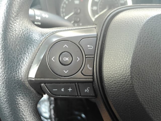 Used 2022 Toyota Corolla LE FWD image 32