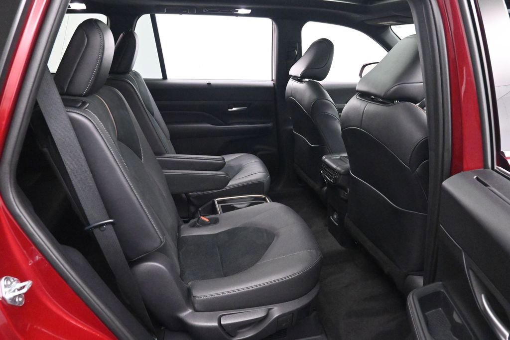 Used 2024 Toyota Grand Highlander AWD Hybrid image 23