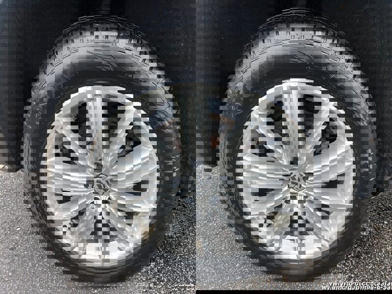 Used 2014 Volkswagen Tiguan SE image 10