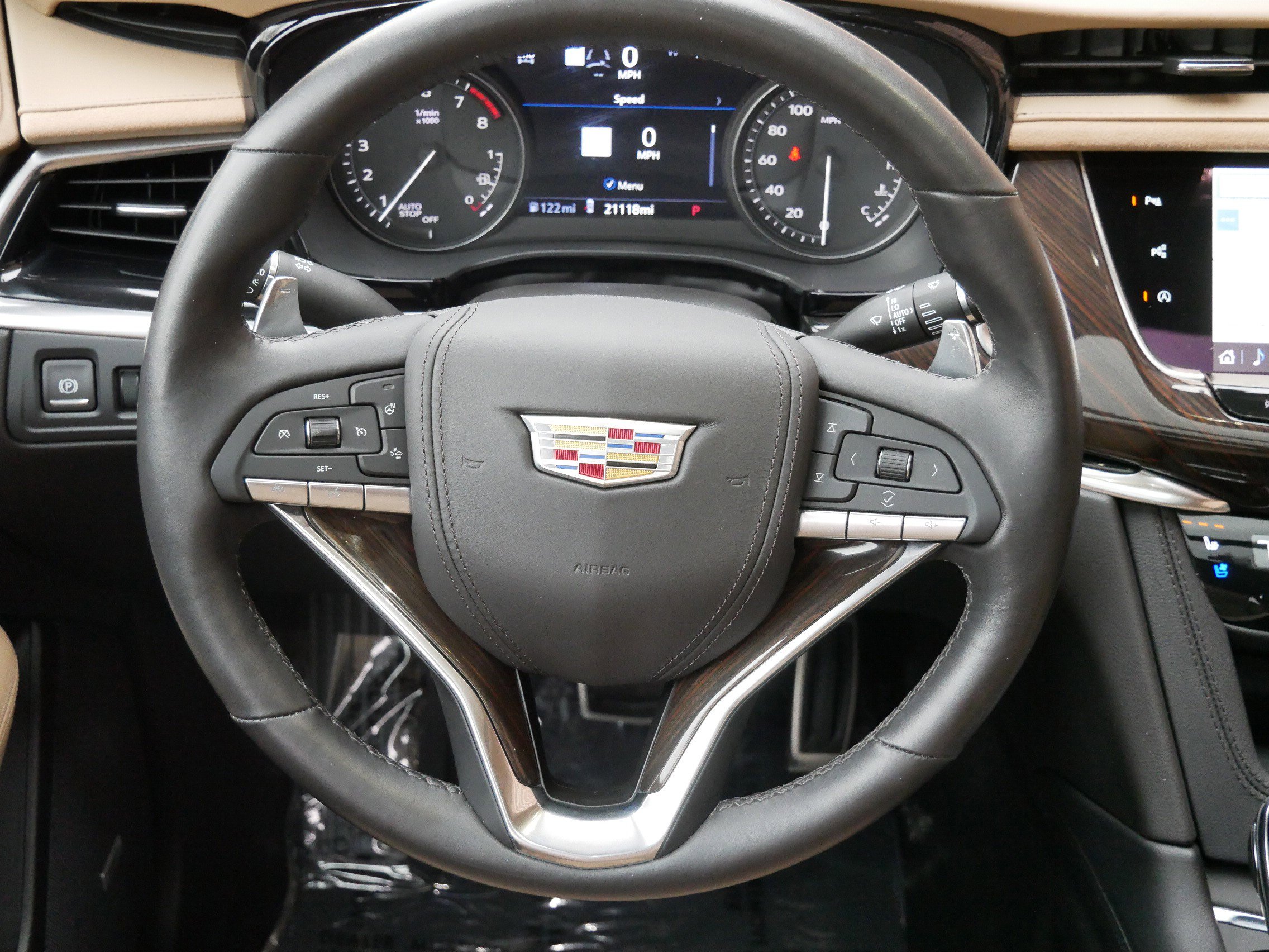 Certified 2024 Cadillac XT6 Sport w/ Platinum Package AWD/4WD image 14