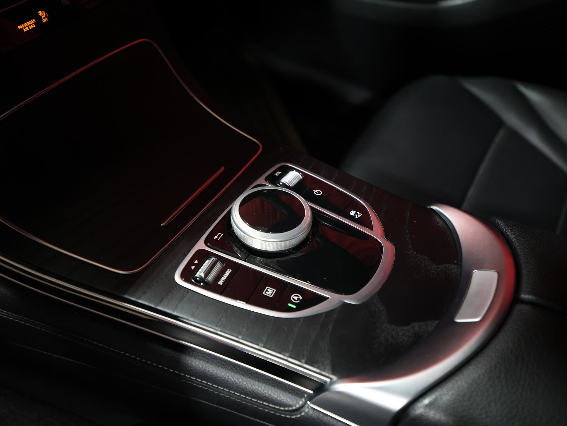 Used 2018 Mercedes-Benz GLC 300 4MATIC image 21