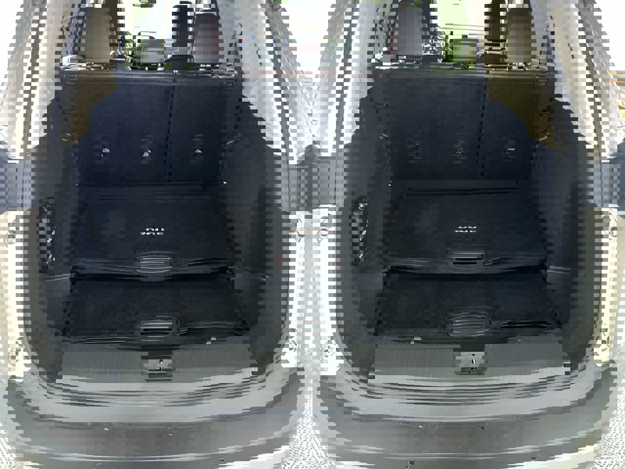 Used 2023 Nissan Rogue SL w/ SL Premium Package image 29