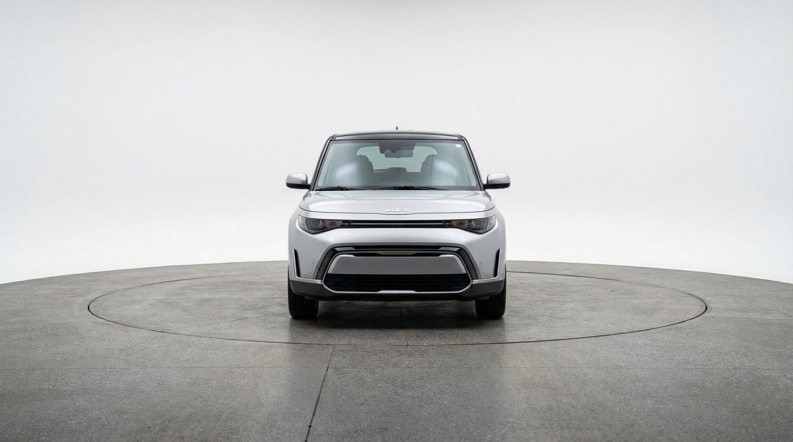 Used 2025 Kia Soul LX w/ LX Technology Package image 2