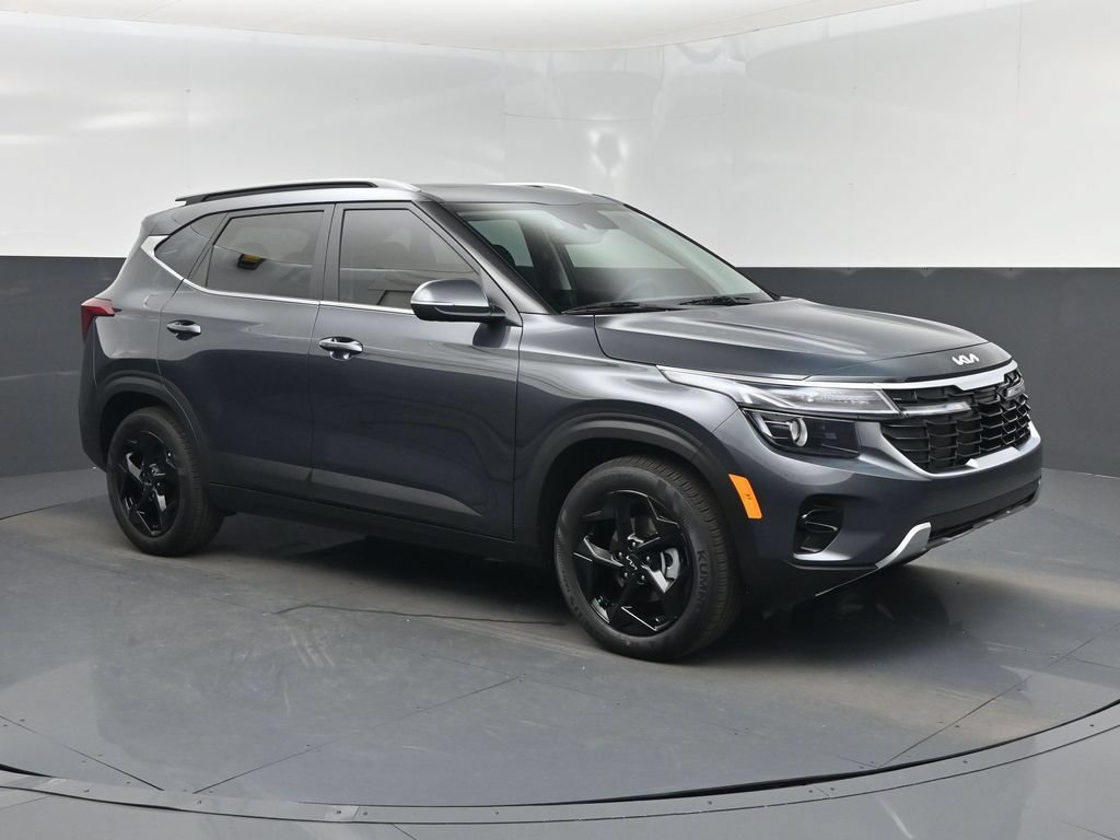 Certified 2026 Kia Seltos EX w/ EX Sunroof Package