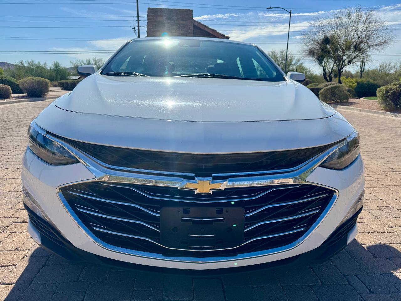 Used 2023 Chevrolet Malibu LT FWD image 2