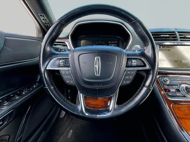 Used 2018 Lincoln Continental Select w/ Continental Climate Package AWD/4WD image 17