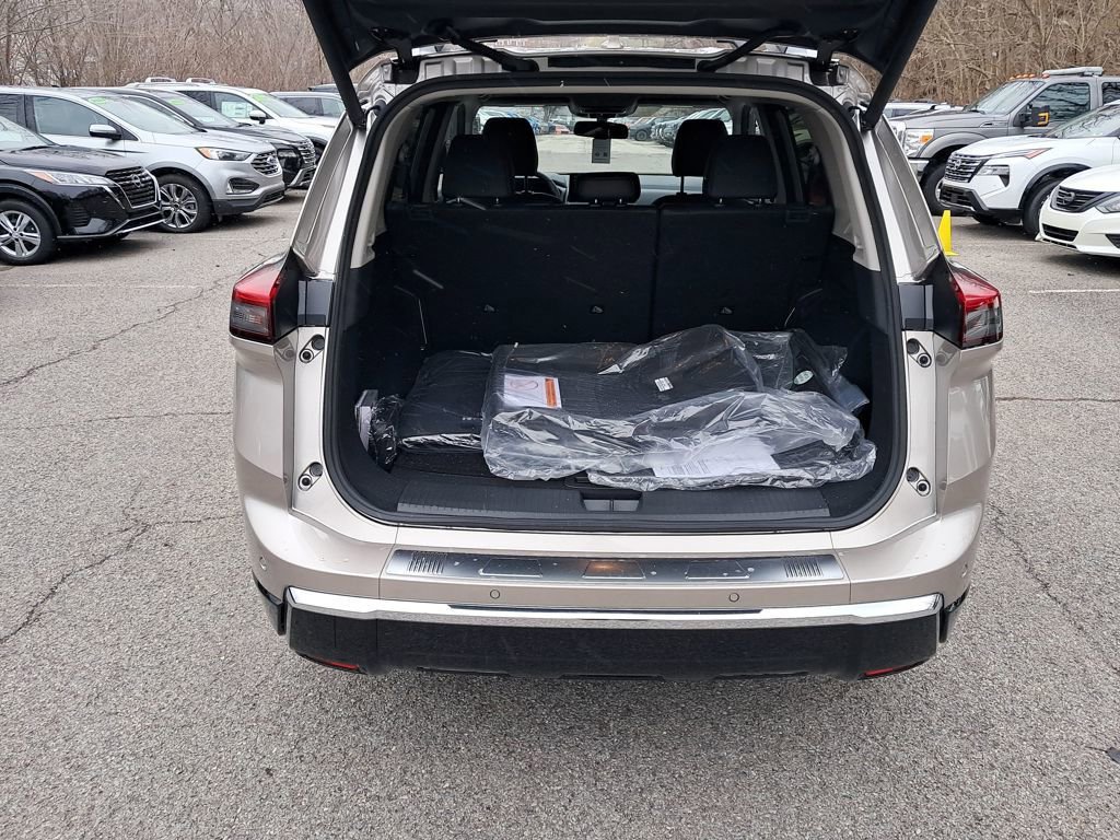 New 2026 Nissan Rogue Platinum w/ Platinum Premium Package image 24