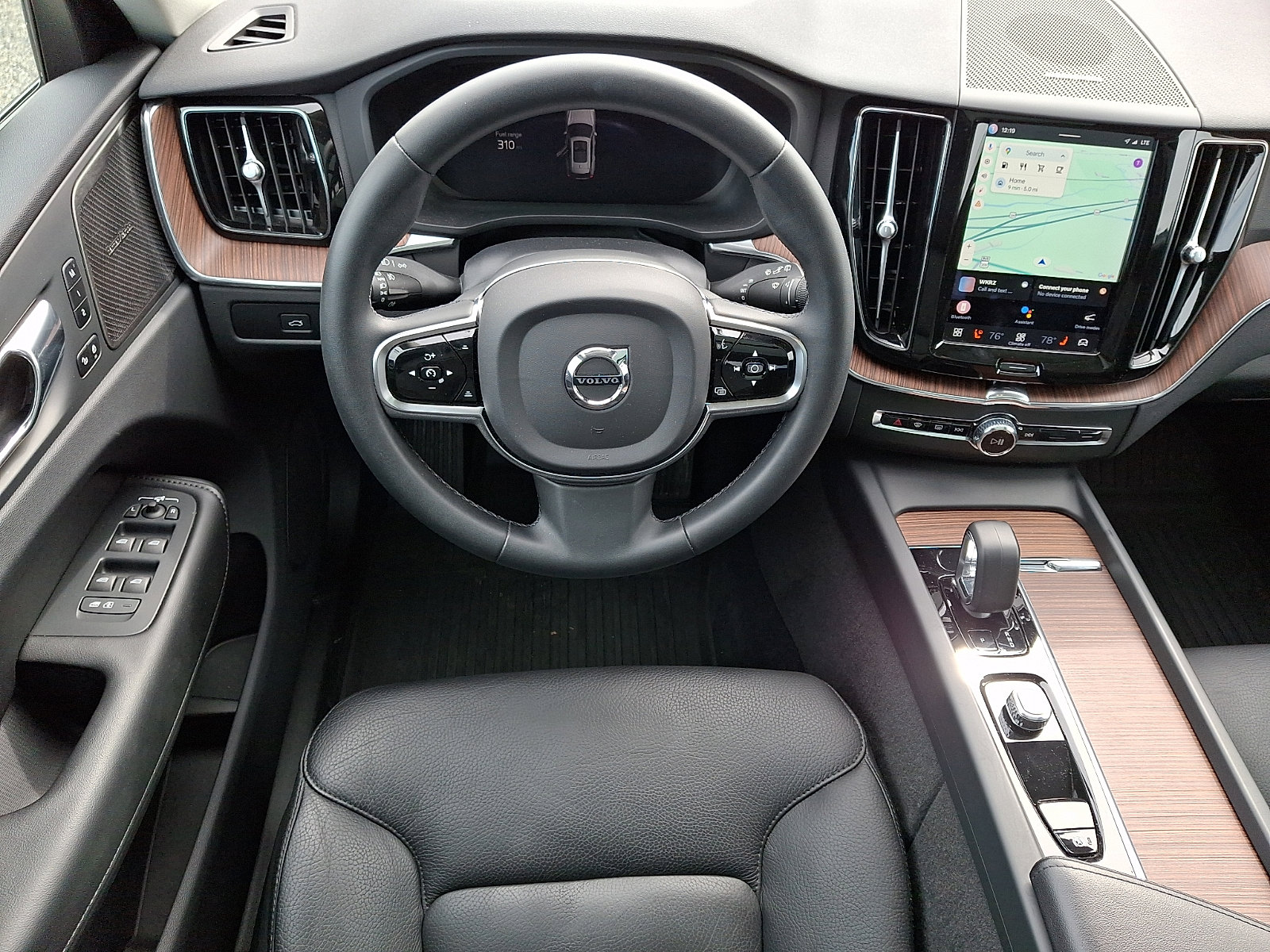 Certified 2023 Volvo XC60 B5 Plus w/ Climate Package image 11