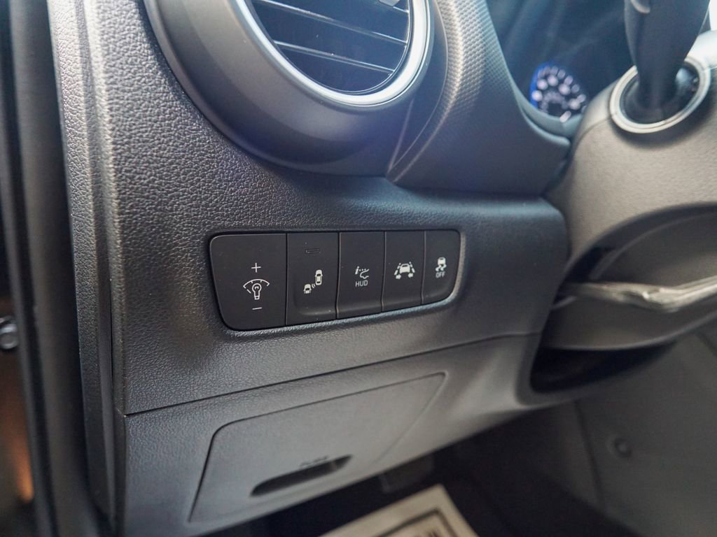 Used 2019 Hyundai Kona Ultimate image 18