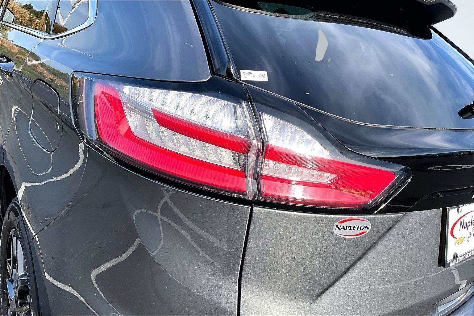 Used 2024 Ford Edge SEL AWD/4WD image 31