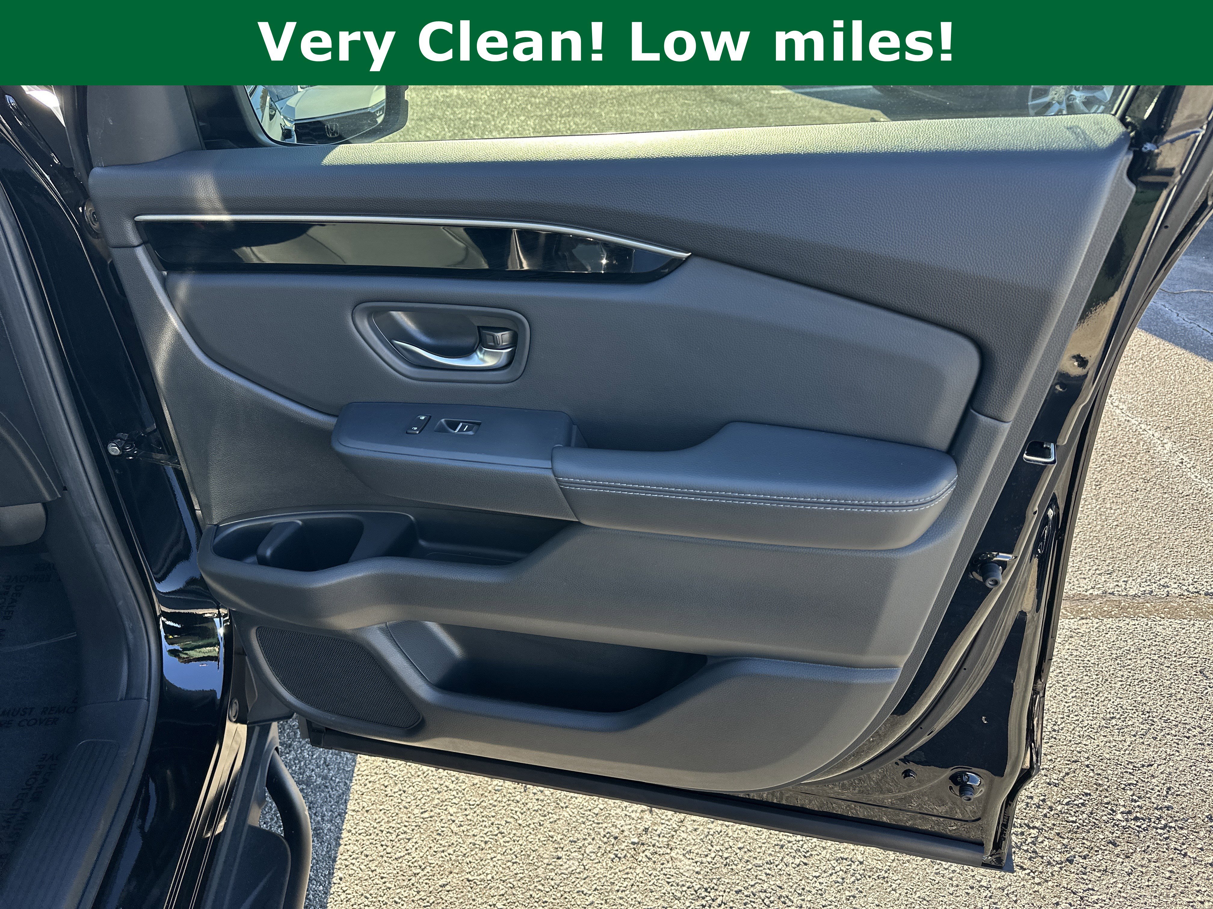 Used 2025 Honda Pilot Touring image 16