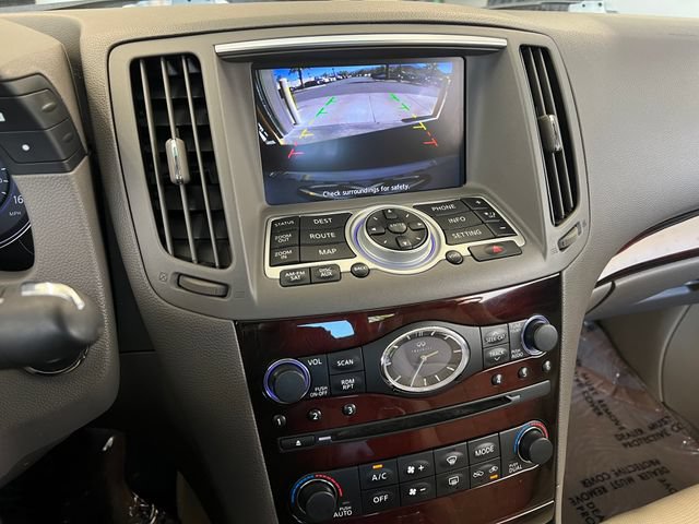 Used 2014 INFINITI Q60 Convertible w/ Premium Package RWD image 25