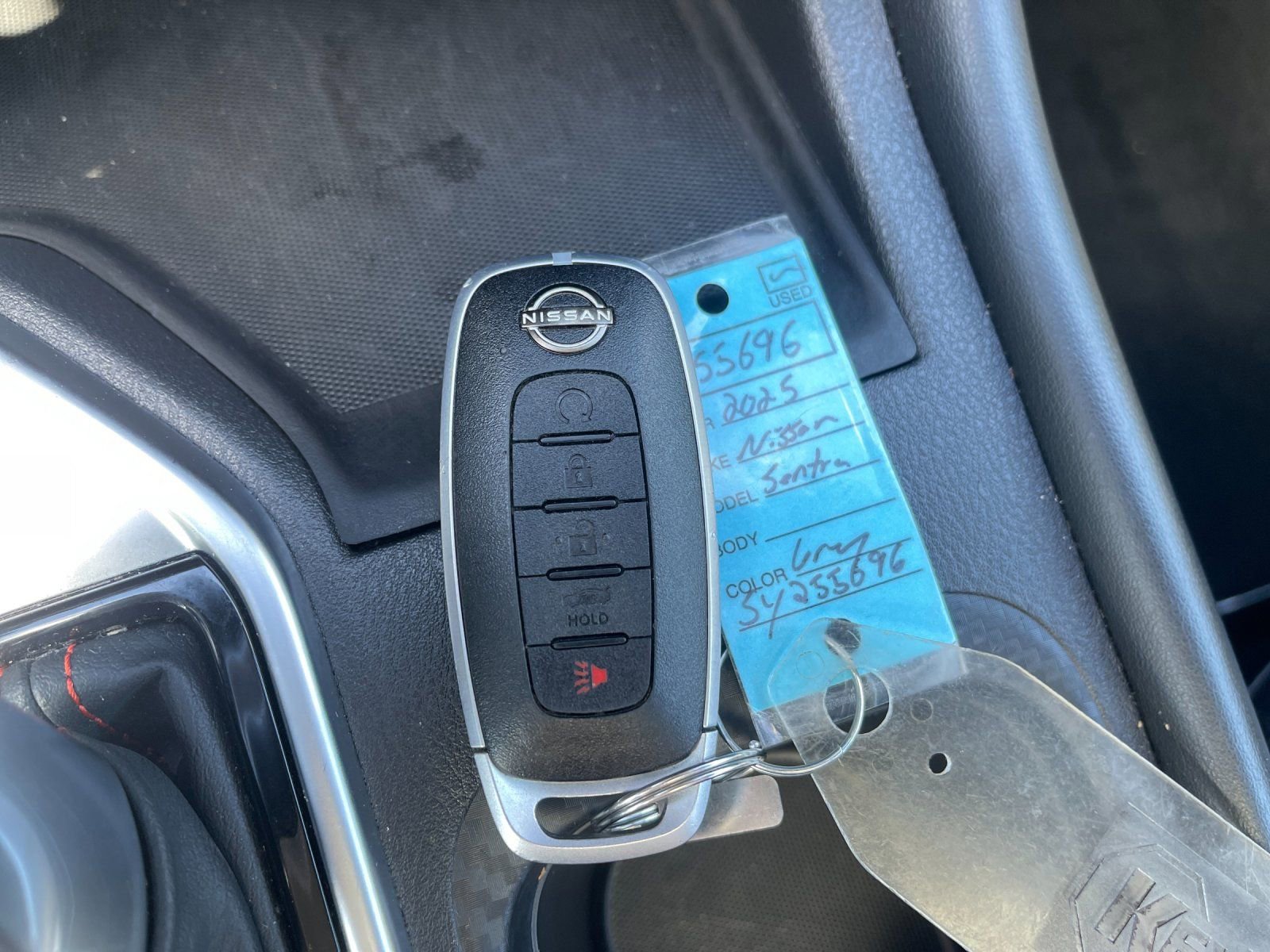 Used 2025 Nissan Sentra SR w/ SR Premium Package image 10