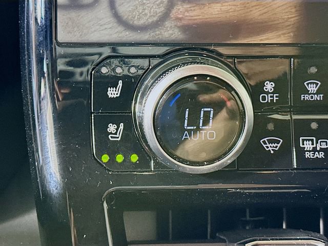 Used 2023 Toyota Highlander Platinum image 22