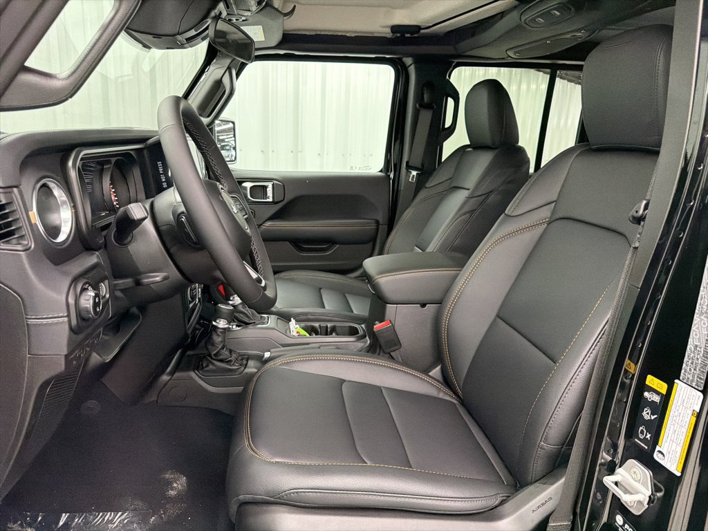 New 2026 Jeep Gladiator Sport AWD/4WD image 11