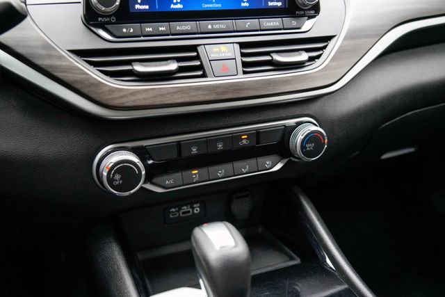 Used 2024 Nissan Altima 2.5 SV image 29