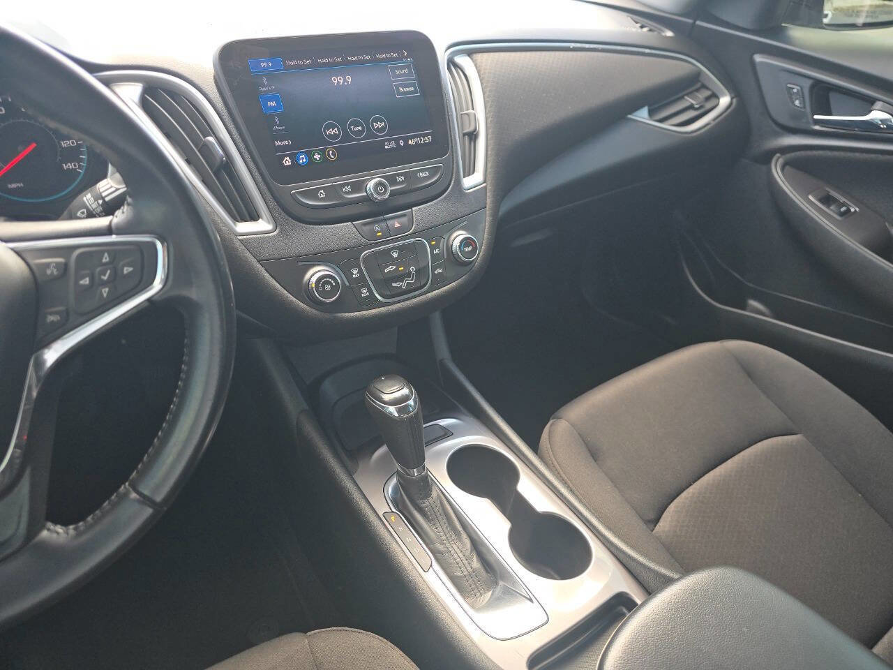 Used 2020 Chevrolet Malibu RS image 39