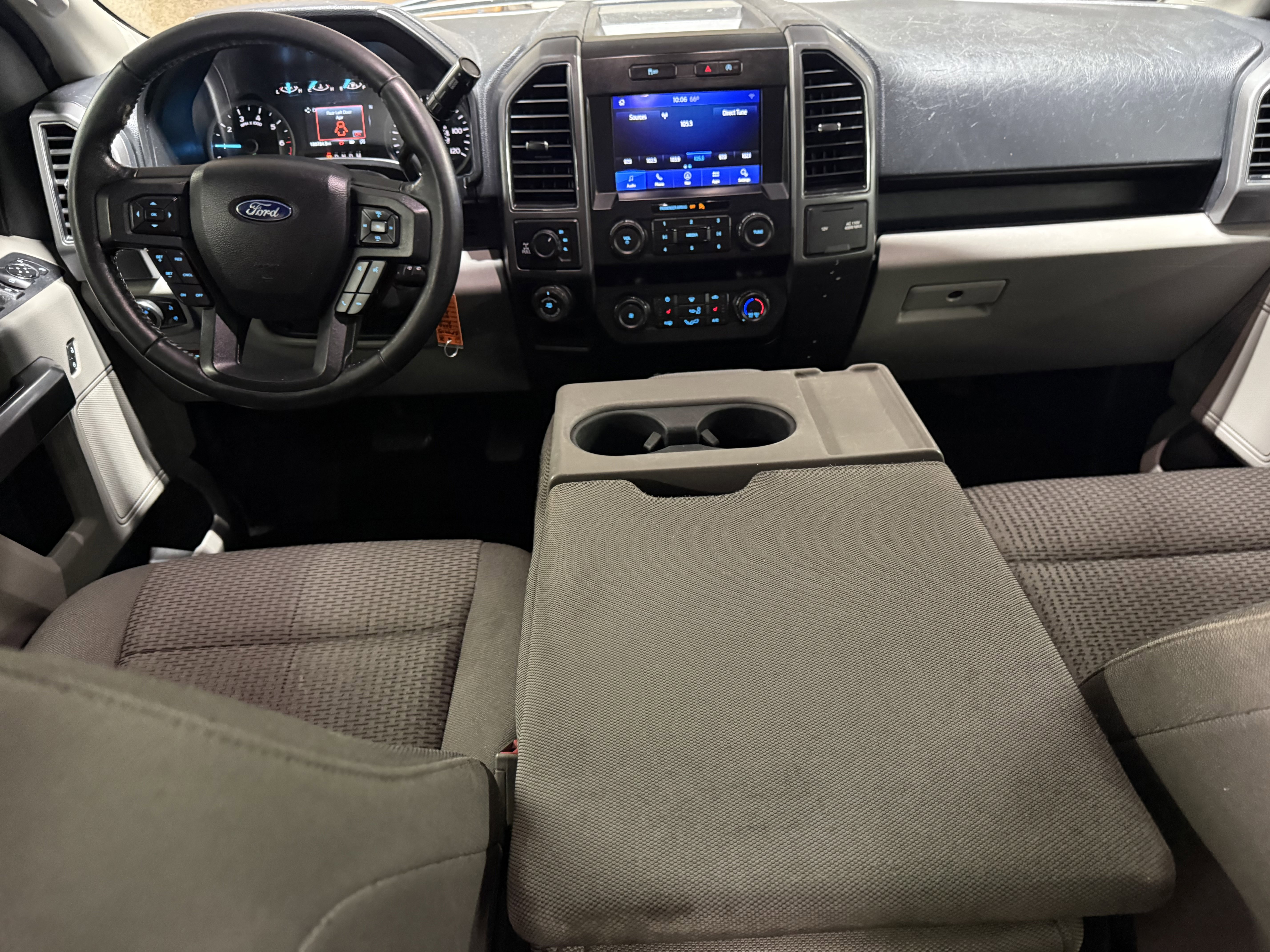 Used 2020 Ford F150 XLT w/ Equipment Group 302A Luxury AWD/4WD image 24
