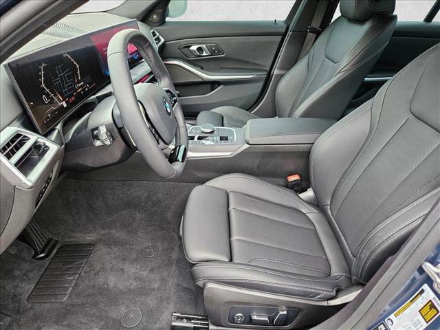 Used 2025 BMW 330i xDrive Sedan w/ M Sport Package image 17