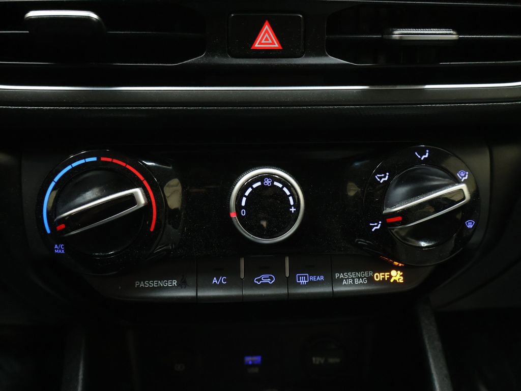 Used 2023 Hyundai Kona SEL FWD image 23