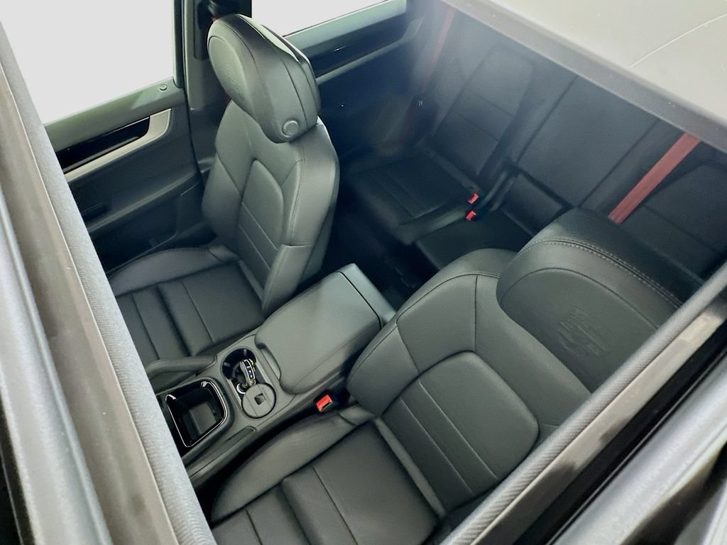 New 2026 Porsche Cayenne AWD/4WD image 14