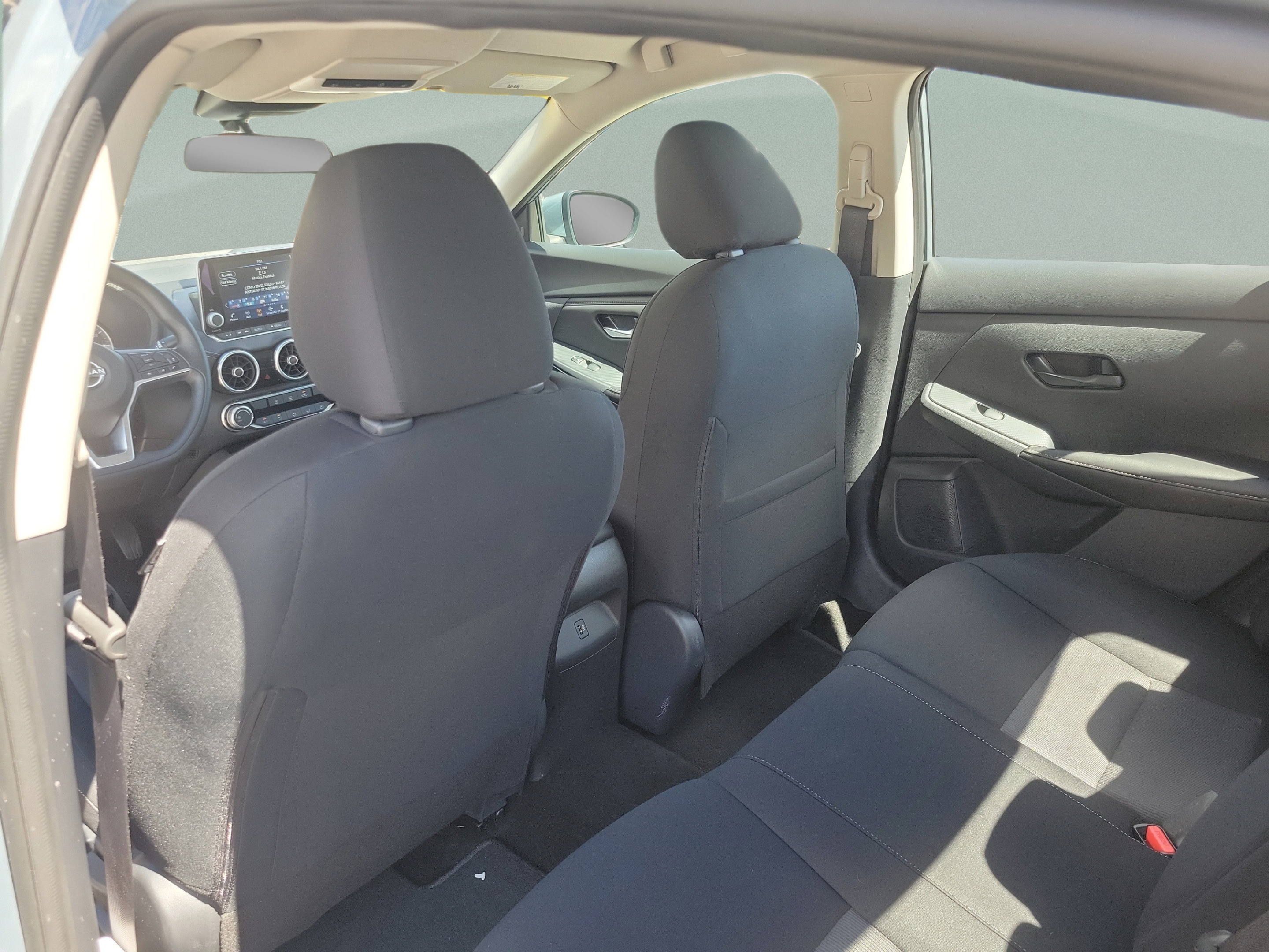 Used 2025 Nissan Sentra SV FWD image 14