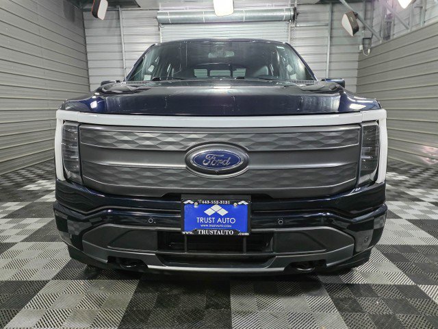 Used 2022 Ford F150 Lightning Lariat image 3