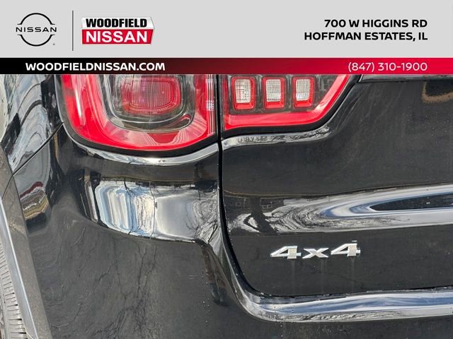 Used 2017 Jeep Compass Latitude w/ Popular Equipment Group image 14