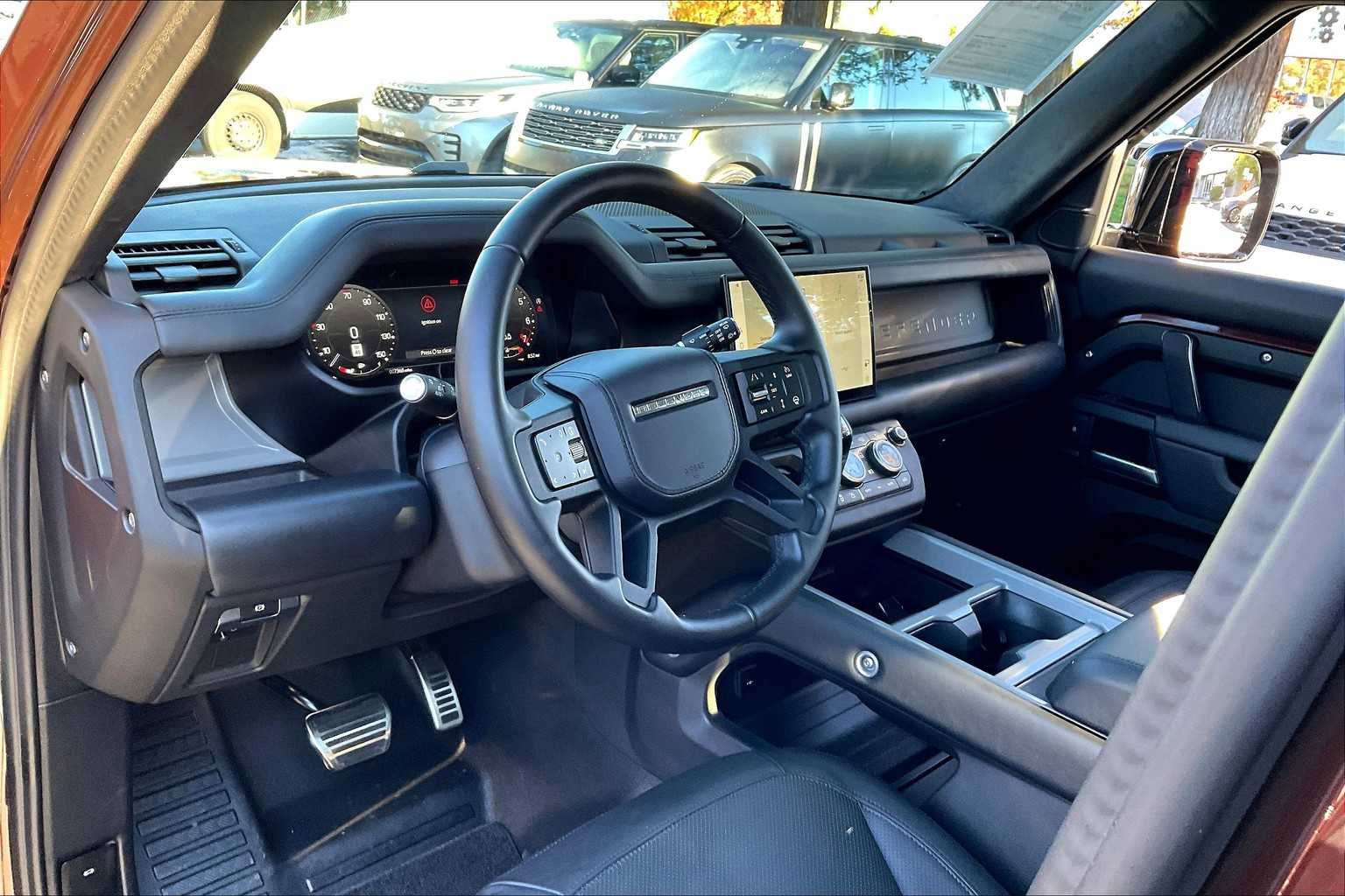 Used 2025 Land Rover Defender 110 Sedona Red Edition image 17