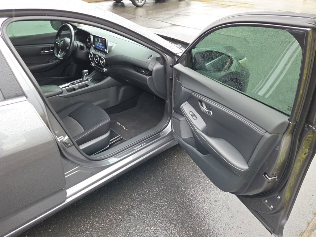 Used 2021 Nissan Sentra SV image 19